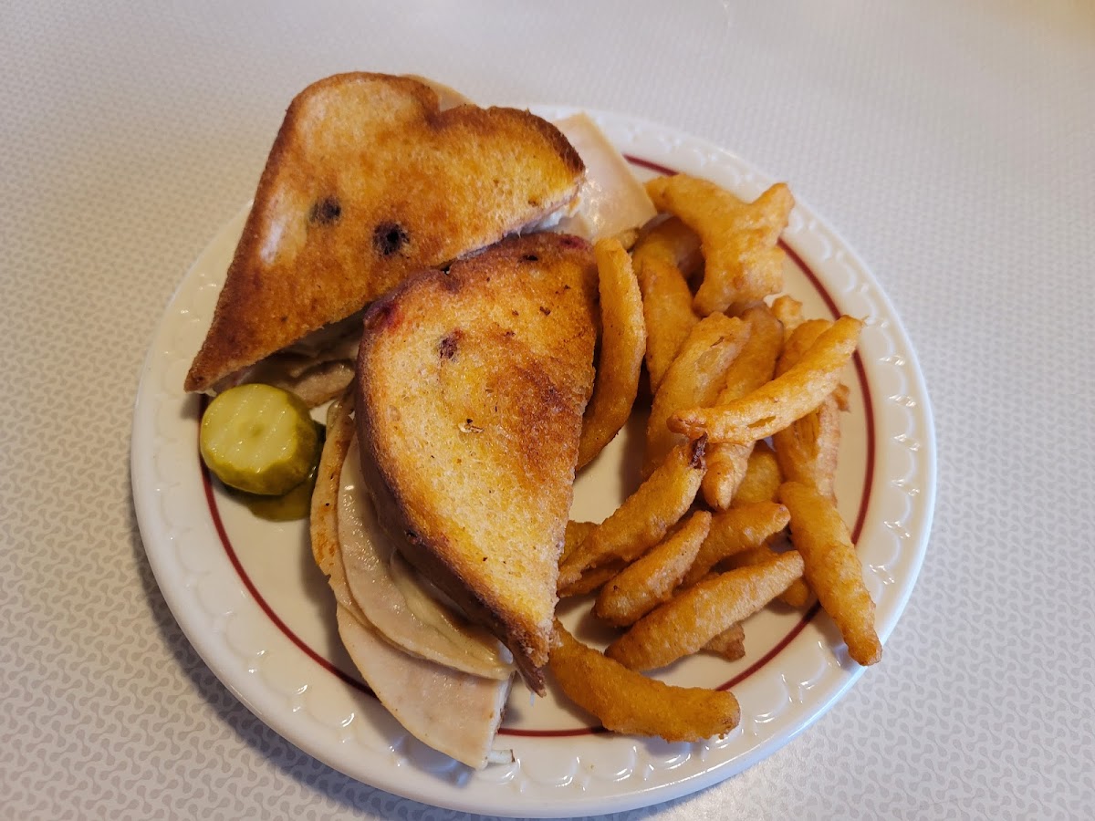 Tommy's Family Restaurant-10